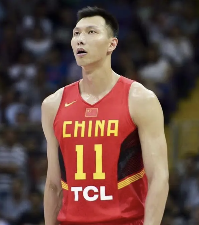 易建聯(lián)最新情況，籃球巨星的新征程