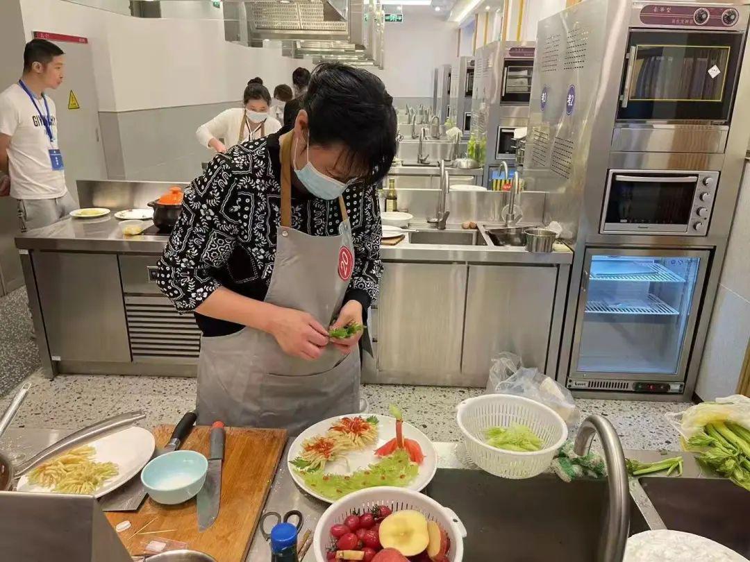 義烏燒飯阿姨最新招聘——打造專業(yè)團(tuán)隊(duì)，共享美食盛宴